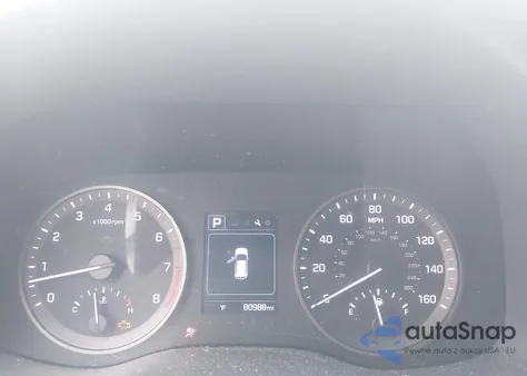 2018 Hyundai Tucson Value z USA, uszkodzony, nr VIN KM8J3CA28JU762009